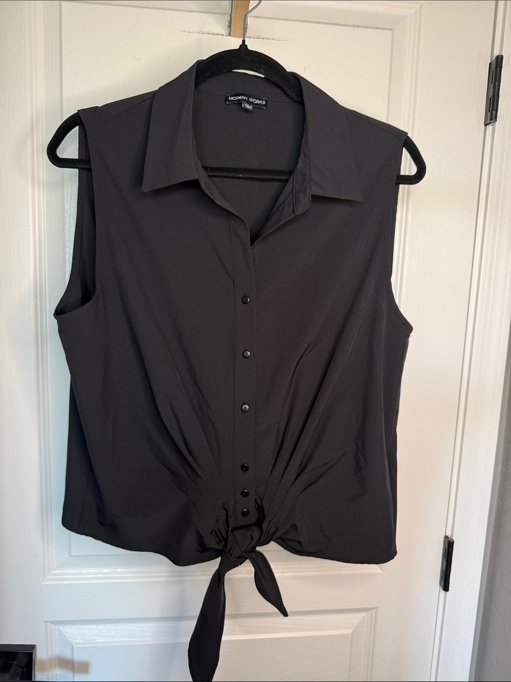 Modern Works Black Sleeveless Tie-Front Button-Up Shirt